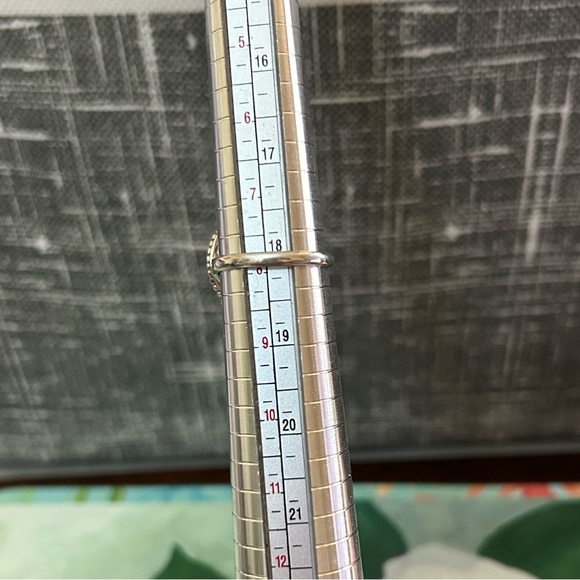 Sterling Silver and Orange Carnelian Ring - Picture 5 of 6